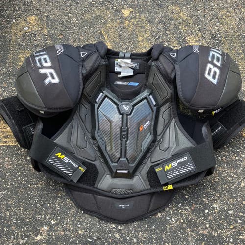 Large Intermediate Bauer Supreme M5 Pro Shoulder Pads (Used)
