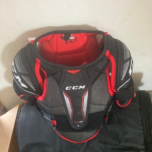 Junior Large CCM JetSpeed FT350 Shoulder Pads  (Used)