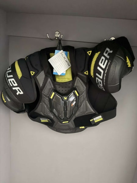 Intermediate Medium Bauer Shoulder Pads (New)
