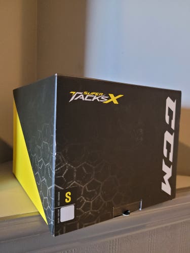 Small CCM Super Tacks X Helmet Pro Stock