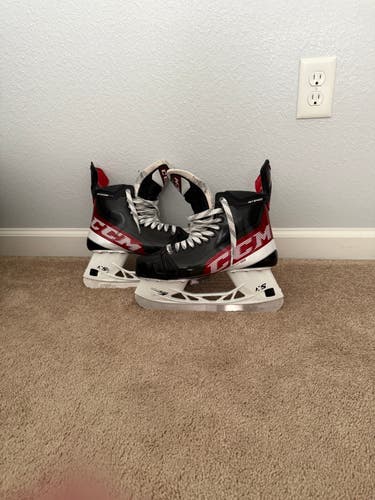 CCM JetSpeed FT4 Hockey Skates Wide Width 9 (Used)