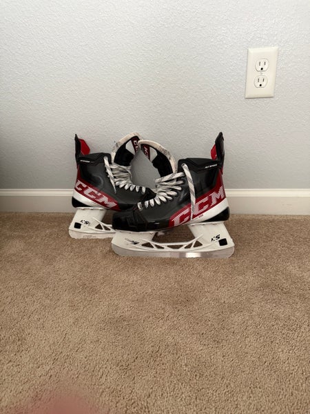 CCM JetSpeed FT4 Hockey Skates Wide Width 9 (Used)