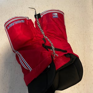 Medium Senior Bauer Hockey Pants (Used)