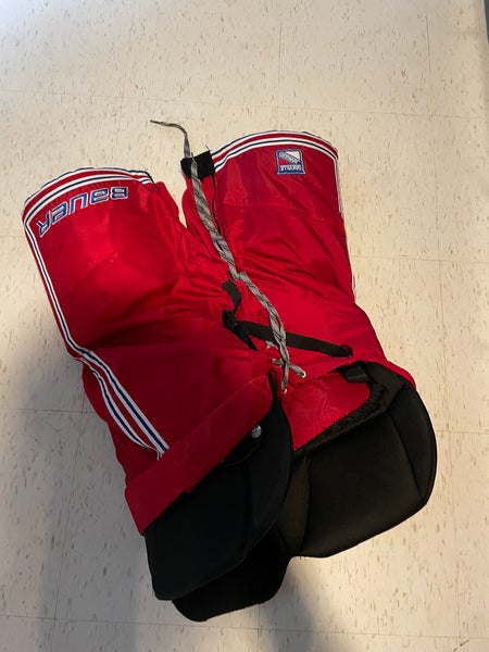 Medium Senior Bauer Hockey Pants (Used)