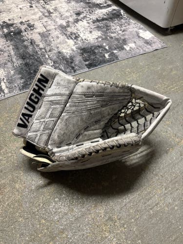 Vaughn Regular (Used)