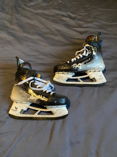 2024 Bauer Vapor Hyperlite 2 Hockey Skates  8.5 (Used)