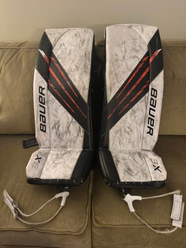 Medium  Bauer Vapor 3X Goalie Leg Pads (Used)