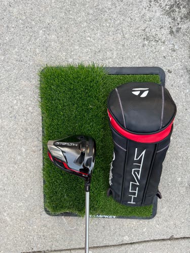 TaylorMade Stealth Plus Right Handed Driver Stiff Flex 9 Loft (Used)