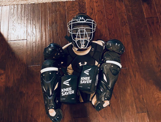 UNDER ARMOUR Pro4 CATCHERS SET