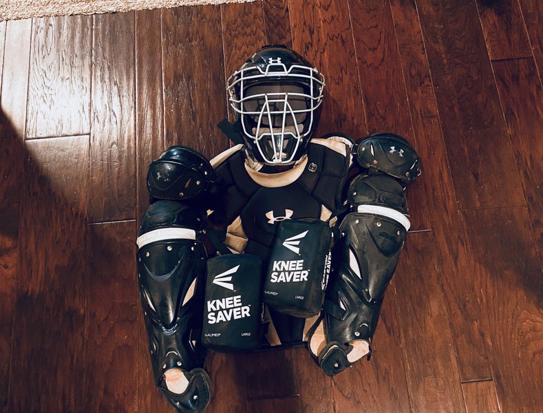 UNDER ARMOUR Pro4 CATCHERS SET