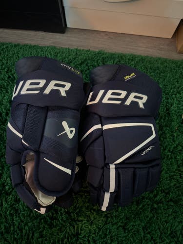 Bauer Vapor Hyperlite Gloves 15" (Used)