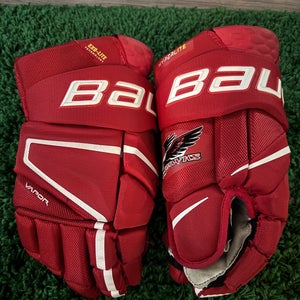 Bauer Vapor Hyperlite Gloves 15" (Used)