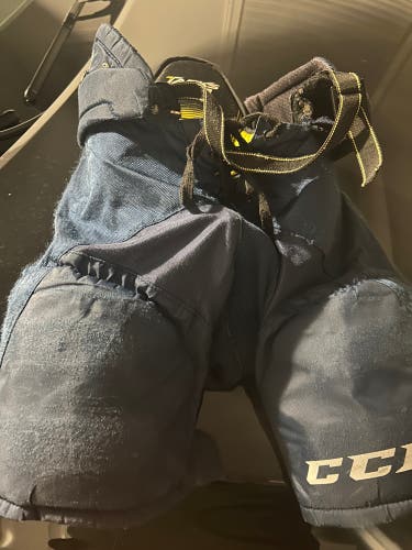 Small Senior CCM Hockey Pants (Used)