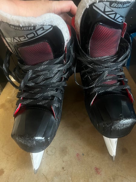 Bauer Vapor X2.7 Hockey Goalie Skates 8.5 (Used)