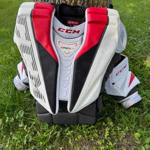 Large CCM Eflex 5.9 Goalie Chest Protector (Used)