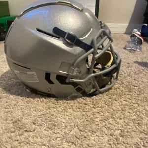 Adult Large Schutt F7 Helmet (Used)