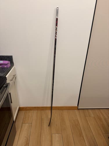 Intermediate CCM JetSpeed FT5 Pro Left Hand Hockey Stick P88 Pro Stock (New)