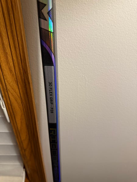 Youth CCM RibCor Trigger 9 Pro Right Handed Hockey Stick P28  (New)