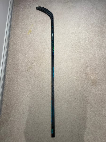 Intermediate Bauer Twitch Right Handed Hockey Stick P92  (Used)