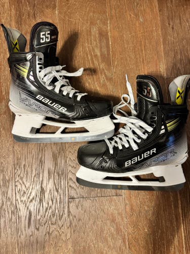 Bauer Hyperlite 2 Hockey Skates Pro Stock 9.5 (Used)Steel Included, Next Day Shipping, OBO!