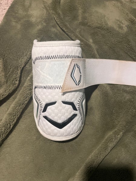 White Senior EvoShield Elbow Guard Elbow Protection (Used)