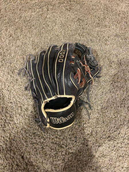 Wilson RH Infield A1000 Baseball Glove 11.5" (Used)