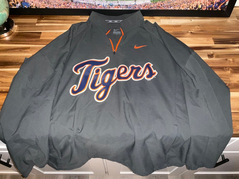 Gray Men's Large Nike Jacket (Used)