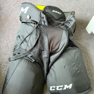 Small Senior CCM Tacks 9550 Hockey Pants (New)
