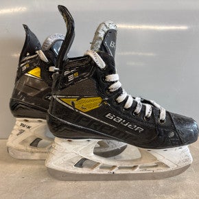Used Bauer 3S PRO Junior Hockey Skate Junior 01.5 11858-S000077825