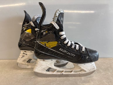 Used Bauer 3S PRO Junior Hockey Skate Junior 01.5 11858-S000077825