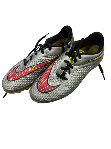 Used Nike Soccer Cleats Grey Junior 05 11613-S000165441