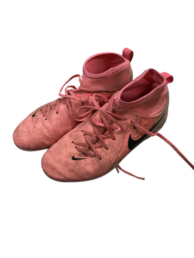 Used Nike Soccer Cleats Pink Junior 04.5 11613-S000165443