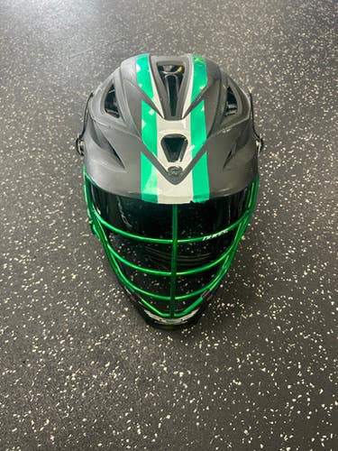 Used Cascade R Lacrosse Helmet Black Fits all 11849-S000030441