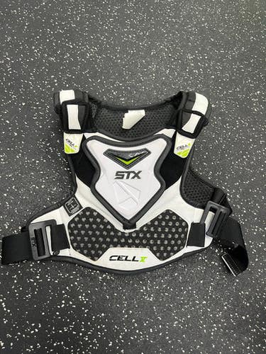 Used STX CELLL V Lacrosse Shoulder Pads White SM 11849-S000030434