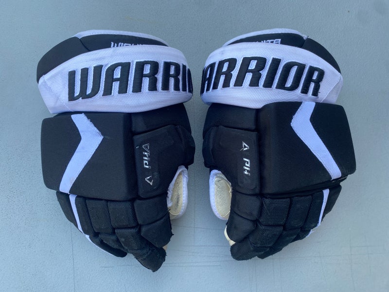 Warrior 14” Pro Stock Alpha Pro Gloves Black HTX5732