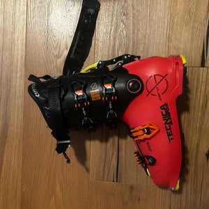 Tecnica Alpine Touring Zero G tour pro Ski Boots