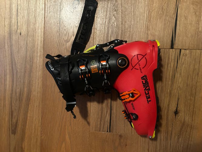 Tecnica Alpine Touring Zero G tour pro Ski Boots