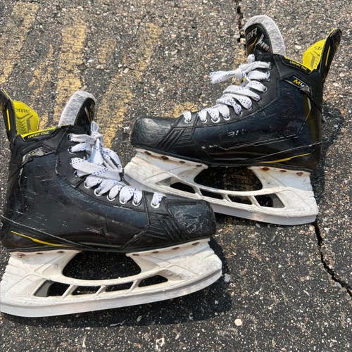 Senior Bauer Supreme M4 Hockey Skates | Size 9 Fit 2