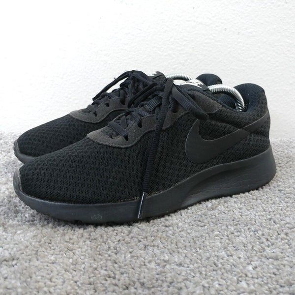 Nike Tanjun Womens Size 7 Running Shoes Triple Black Low Top Trainers 812655-002