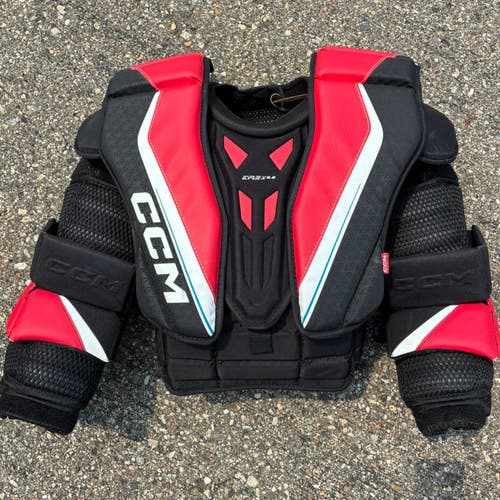 Intermediate Medium CCM Eflex 6.9 Goalie Chest Protector (Used)