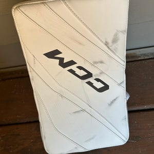 Junior CCM EFlex 6.5 Blocker (Regular Side)