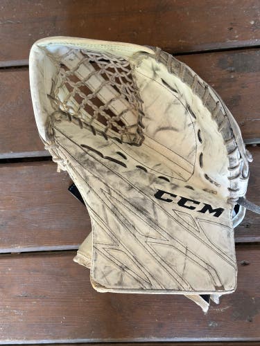 Junior CCM EFlex 4.5 Catch Glove (Regular)