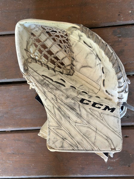 Junior CCM EFlex 4.5 Catch Glove (Regular)