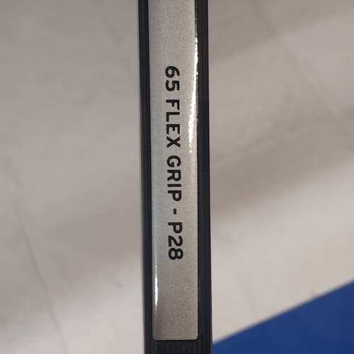 Intermediate CCM Jetspeed FT7 Pro Left Hand Hockey Stick P28