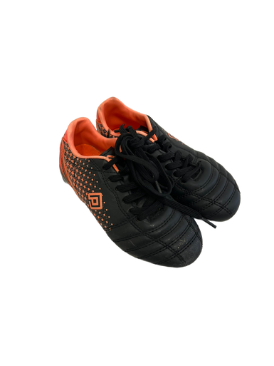 Used Dream Pairs SOCCER Soccer Cleats Black And Orange Youth 10.0 11692-S000139409