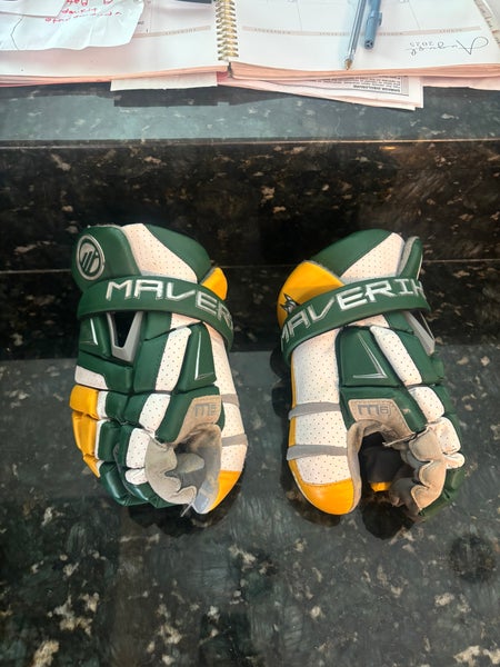 Maverik M6 Goalie Gloves 10" (Used)