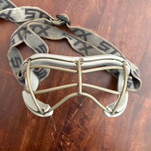 STX Women’s lacrosse / field hockey goggles