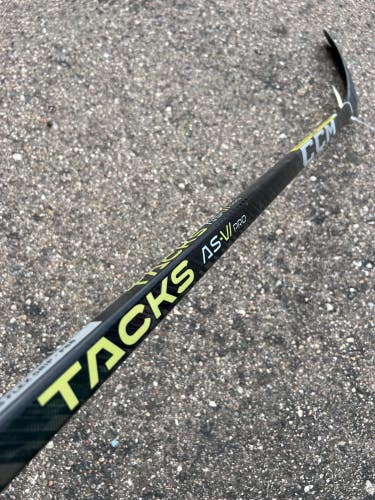 Senior CCM Tacks AS-VI Pro Hockey Stick Right Handed P88 (Used)