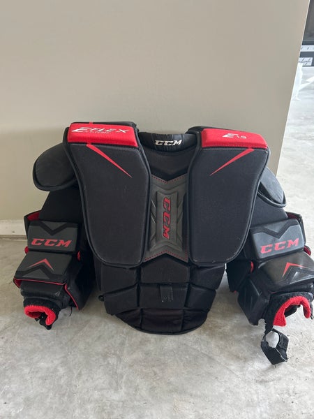Large/Extra Large  2016 CCM Extreme Flex E1.5 Goalie Chest Protector  (Used)