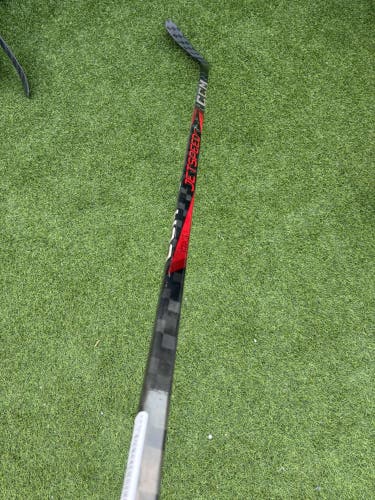 Senior CCM Jetspeed Ft7 Pro Left Hand Hockey Stick P28 (New)